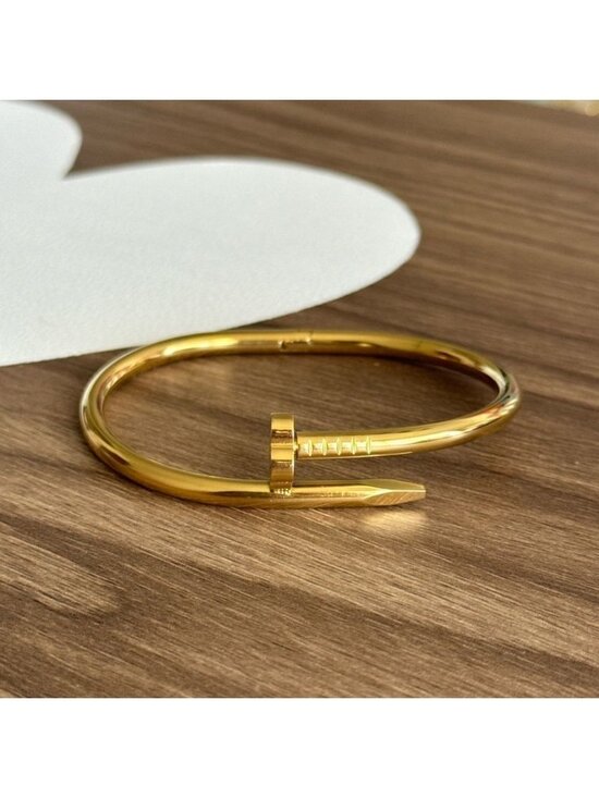 Anthropologie Jewelry - Flower bangle Q202